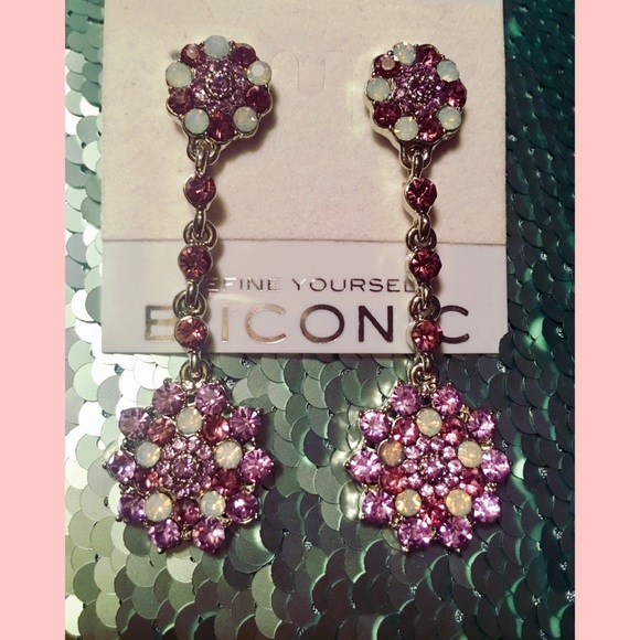 B Iconic Jewelry - B. ICONIC crystal sparkle pink earrings! 💫🌷